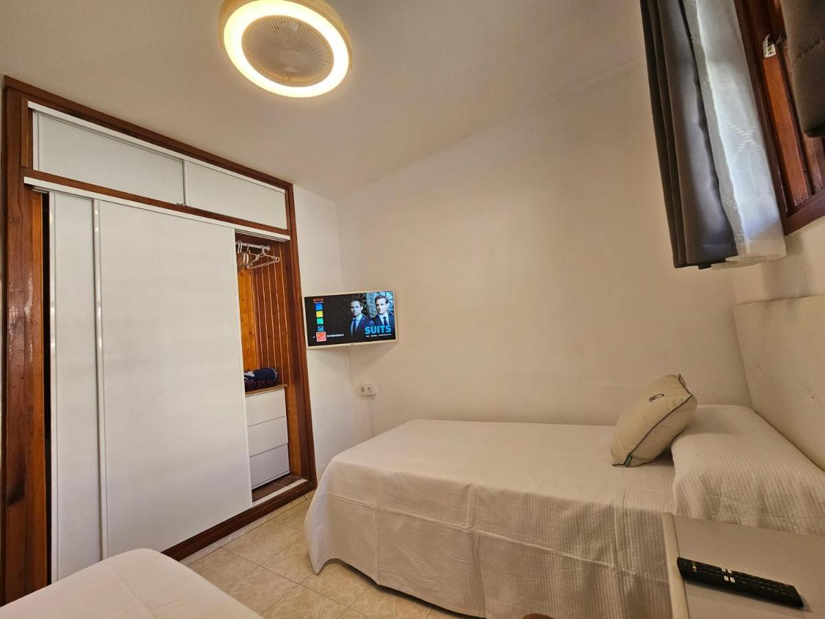 Fayser 108 Beachfront With Direct Pool Access From Terrace Arona  Extérieur photo